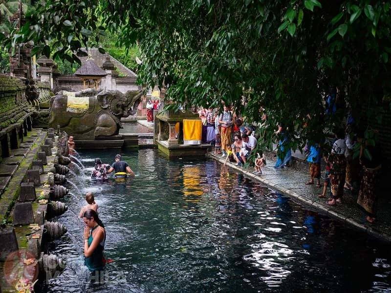 Đền Pura Tirta Empul là điểm đến tâm linh không thể bỏ qua