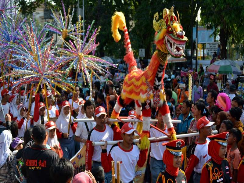 Phong tục Dugderan chào đón lễ hội